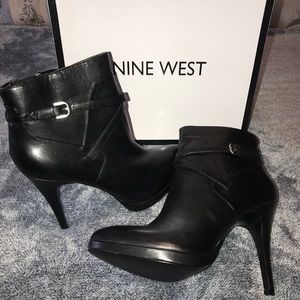 NIB Nine West Cee Cee Black Boot Size 10
